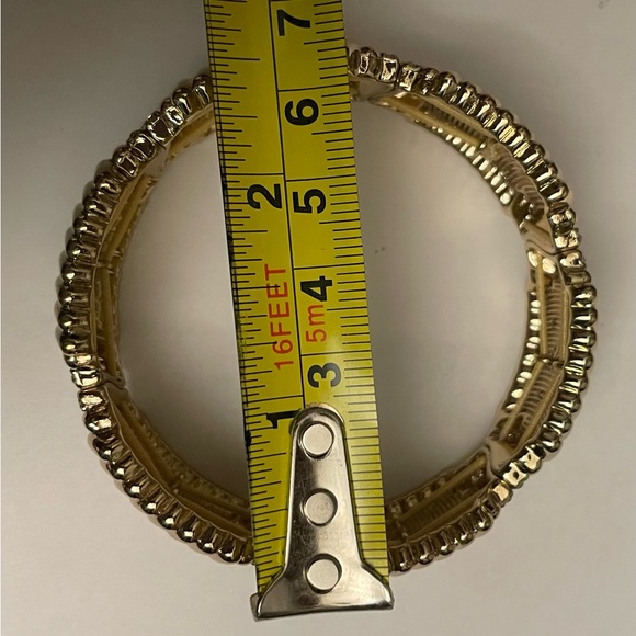 Retro Avon Stretch Gold-Toned Bracelet - Picture 3 of 5